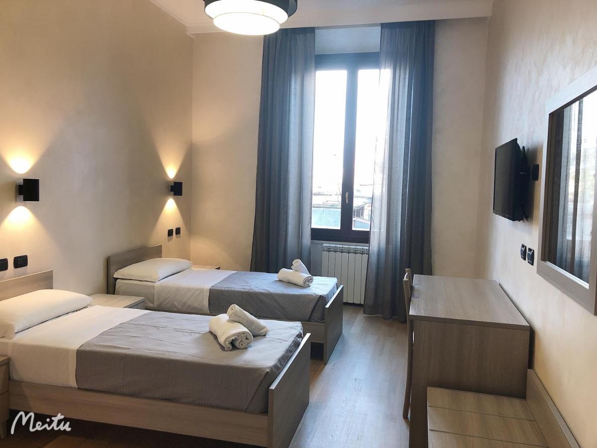 Romafullhouse Guesthouse Ngoại thất bức ảnh
