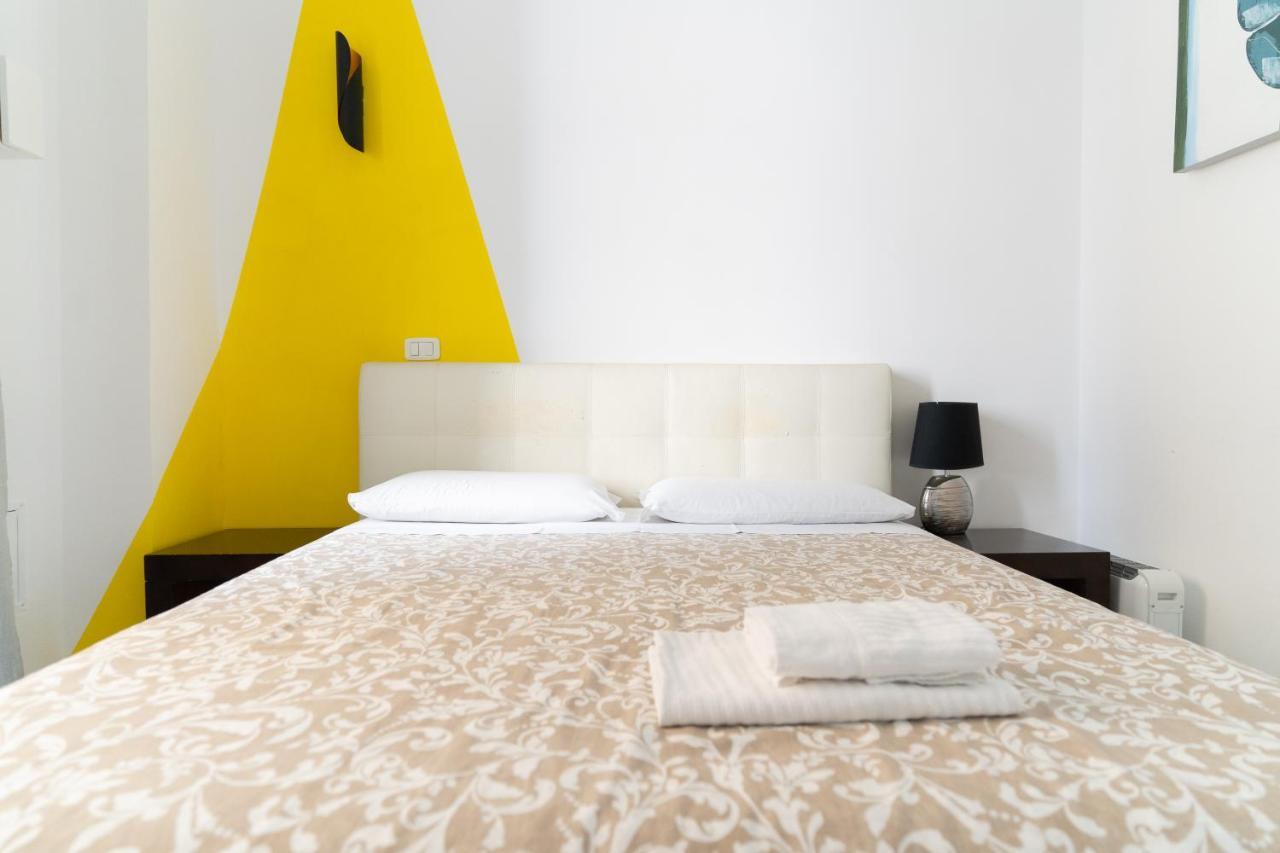 Romafullhouse Guesthouse Ngoại thất bức ảnh