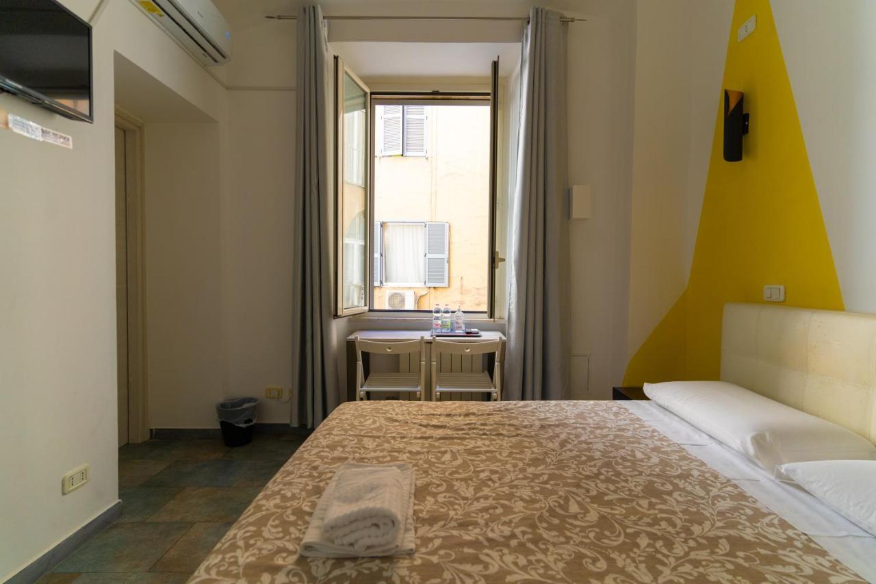 Romafullhouse Guesthouse Ngoại thất bức ảnh