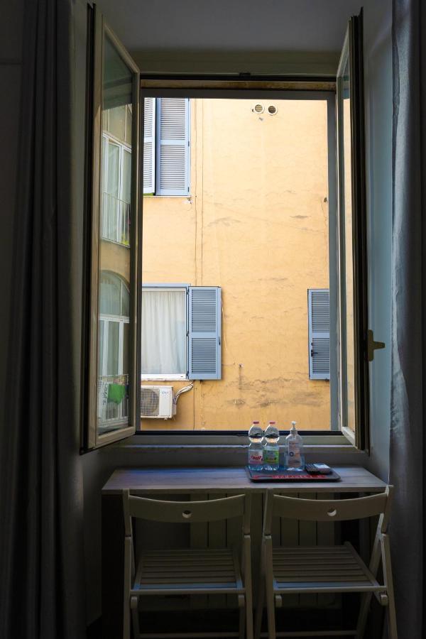 Romafullhouse Guesthouse Ngoại thất bức ảnh
