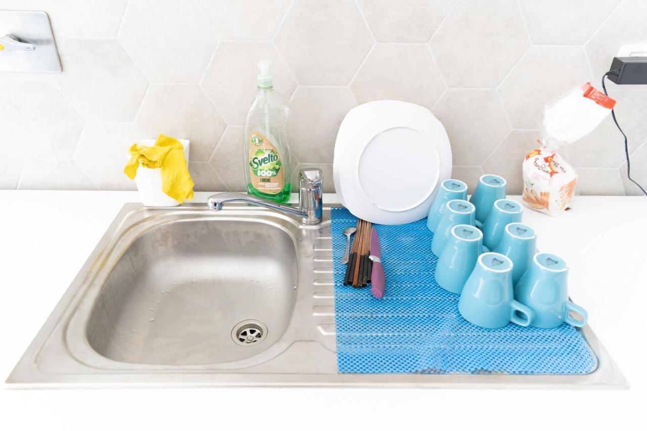 Romafullhouse Guesthouse Ngoại thất bức ảnh